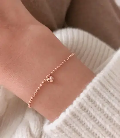 Mua Lắc Tay Hạt Tròn Vàng: Hướng Dẫn Chọn Mẫu, Giá Và Bảo Quản Cho Người Yêu Thời Trang
