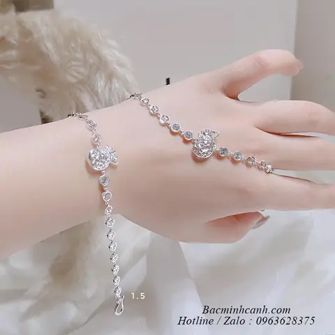 Lắc Tay Kim Tiền Bạc Là Gì? Ý Nghĩa, Chất Liệu Và Cách Chọn Phù Hợp Lắc Tay Kim Tiền Bạc Là Gì? Ý Nghĩa, Chất Liệu Và Cách Chọn Phù Hợp