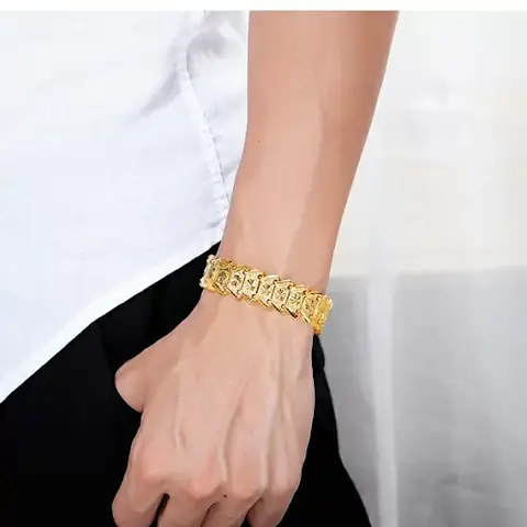 Lắc Tay Nam Vàng 9999 2 Chỉ Giá Bao Nhiêu Và Mẫu Nào Đẹp? Lắc Tay Nam Vàng 9999 2 Chỉ Giá Bao Nhiêu Và Mẫu Nào Đẹp?