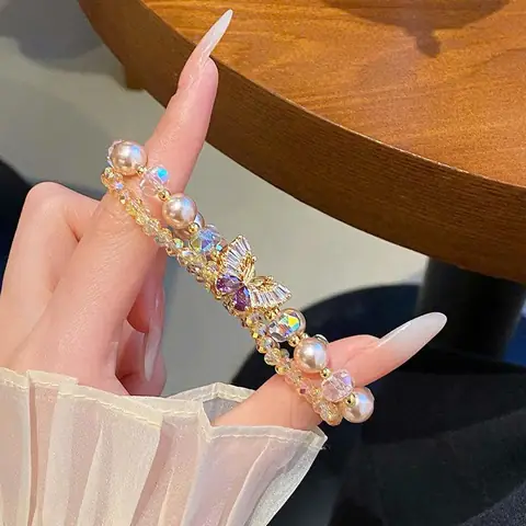 Khám Phá Lắc Tay Pha Lê Cao Cấp: Các Mẫu Swarovski Tinh Tế Cho Phái Nữ Khám Phá Lắc Tay Pha Lê Cao Cấp: Các Mẫu Swarovski Tinh Tế Cho Phái Nữ