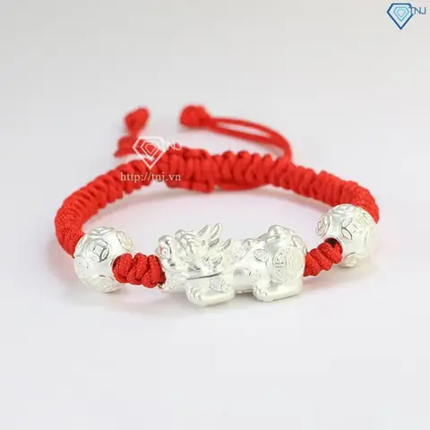 Lắc Tay Tỳ Hưu Nam: Ý Nghĩa Phong Thủy, Cách Chọn Size, Chất Liệu Và Bảo Quản Đúng Cách Lắc Tay Tỳ Hưu Nam: Ý Nghĩa Phong Thủy, Cách Chọn Size, Chất Liệu Và Bảo Quản Đúng Cách