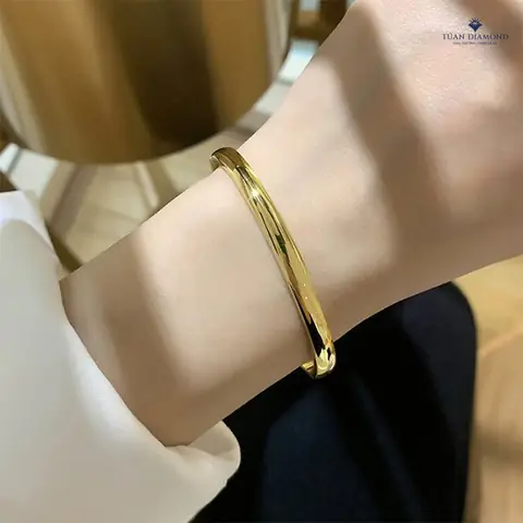 Khám Phá Các Mẫu Lắc Tay Vàng 18k 5 Chỉ Cho Nam Nữ Và Bảng Giá Mới Nhất Khám Phá Các Mẫu Lắc Tay Vàng 18k 5 Chỉ Cho Nam Nữ Và Bảng Giá Mới Nhất