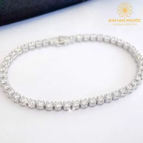 Lắc Tay Vàng Ý Đẹp: Hướng Dẫn Chọn Mẫu, Kiểu Dáng Và Bảo Quản Cho Người Yêu Thời Trang Lắc Tay Vàng Ý Đẹp: Hướng Dẫn Chọn Mẫu, Kiểu Dáng Và Bảo Quản Cho Người Yêu Thời Trang