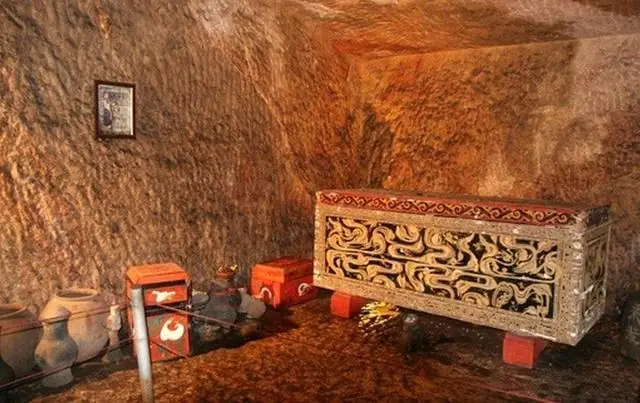 Giải Mã Lăng Không Tướng Số: Đặc Điểm Nhận Diện, Ý Nghĩa Đời Tình Duyên Và Cách Xem Chính Xác Giải Mã Lăng Không Tướng Số: Đặc Điểm Nhận Diện, Ý Nghĩa Đời Tình Duyên Và Cách Xem Chính Xác