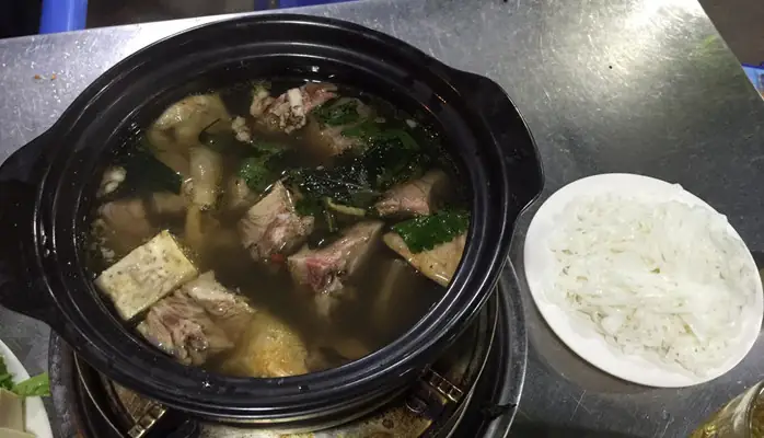 Tìm Hiểu Quán Lẩu Dê Ok 3 Con Dê Đường 3/2: Địa Chỉ, Menu Và Giá Bình Dân Tại Quận 10 Tìm Hiểu Quán Lẩu Dê Ok 3 Con Dê Đường 3/2: Địa Chỉ, Menu Và Giá Bình Dân Tại Quận 10