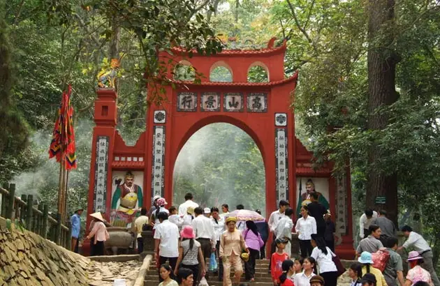 Giải Đáp Địa Điểm Tổ Chức Lễ Hội Đền Hùng Tại Phú Thọ Cùng Thời Gian Và Hoạt Động Văn Hóa