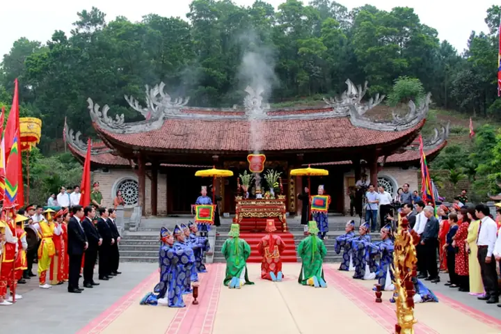 Giải Đáp Địa Điểm Tổ Chức Lễ Hội Đền Hùng Tại Phú Thọ Cùng Thời Gian Và Hoạt Động Văn Hóa