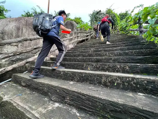 Hướng Dẫn Leo Núi Bà Đen Bằng Đường Chùa: Lộ Trình, Tình Trạng Đường Và Kinh Nghiệm Cho Người Mới