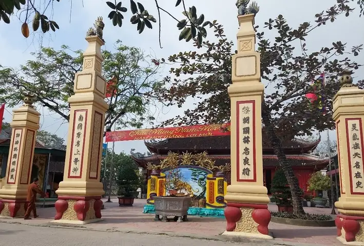 Đền Ông Hoàng Mười: Lịch Sử Hình Thành, Truyền Thuyết Và Giá Trị Văn Hoá Đền Ông Hoàng Mười: Lịch Sử Hình Thành, Truyền Thuyết Và Giá Trị Văn Hoá