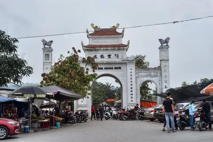 Đền Ông Hoàng Mười: Lịch Sử Hình Thành, Truyền Thuyết Và Giá Trị Văn Hoá Đền Ông Hoàng Mười: Lịch Sử Hình Thành, Truyền Thuyết Và Giá Trị Văn Hoá