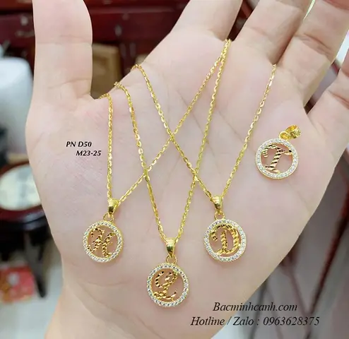 Khám Phá Và Chọn Mua Mặt Dây Chuyền 2 Chữ Cái: Thiết Kế Lồng Ghép Initials, Chất Liệu Và Gợi Ý Cho Cặp Đôi Khám Phá Và Chọn Mua Mặt Dây Chuyền 2 Chữ Cái: Thiết Kế Lồng Ghép Initials, Chất Liệu Và Gợi Ý Cho Cặp Đôi
