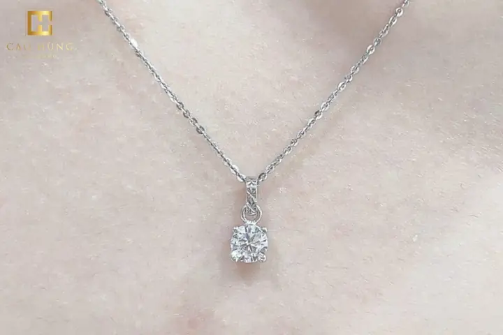Khám Phá Các Mẫu Mặt Dây Chuyền Bạch Kim Đẹp Dành Cho Nữ