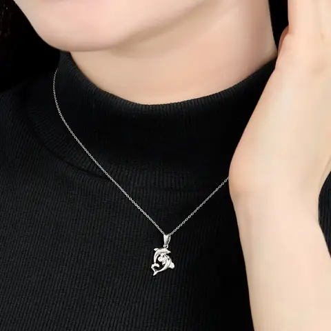 Khám Phá Các Mẫu Mặt Dây Chuyền Cá Heo Pnj: Bạc Pnjsilver, Vàng 14k Kim Cương Và Báo Giá