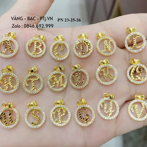Mua Mặt Dây Chuyền Chữ Cái Vàng 18k Ở Đâu Và Chọn Mẫu Nào Đẹp Cho Nam Nữ