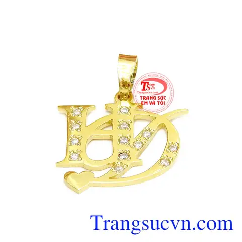 Mua Mặt Dây Chuyền Chữ Cái Vàng 18k Ở Đâu Và Chọn Mẫu Nào Đẹp Cho Nam Nữ