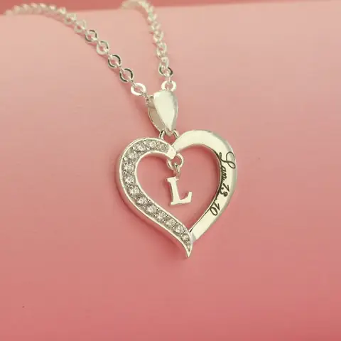 Mặt Dây Chuyền Chữ L: Kiểu Dáng, Chất Liệu Và Hướng Dẫn Chọn Mua Cho Phụ Nữ Mặt Dây Chuyền Chữ L: Kiểu Dáng, Chất Liệu Và Hướng Dẫn Chọn Mua Cho Phụ Nữ