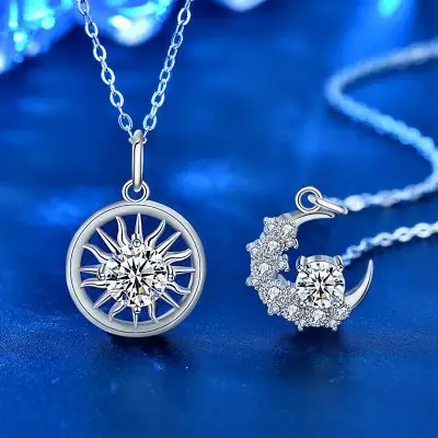 Gợi Ý Chọn Mua Mặt Dây Chuyền Hình Mặt Trời Cho Nam Nữ Từ Bạc 925 Đến Đá Quý