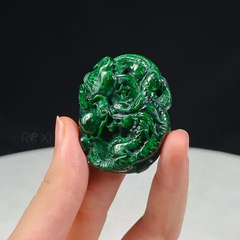 Mặt Dây Chuyền Rồng Đá: Các Loại, Ý Nghĩa Phong Thủy Và Cách Chọn Phù Hợp Mặt Dây Chuyền Rồng Đá: Các Loại, Ý Nghĩa Phong Thủy Và Cách Chọn Phù Hợp