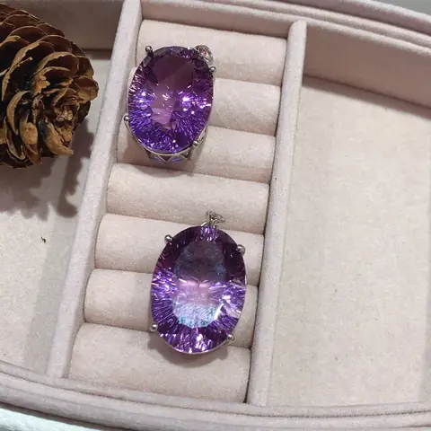 Mua Mặt Dây Chuyền Thạch Anh Tím Amethyst: Các Loại, Giá Và Nơi Bán Uy Tín Cho Nam Nữ