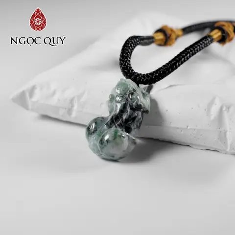 Tìm Hiểu Ý Nghĩa Và Cách Chọn Mặt Dây Chuyền Tỳ Hưu Cẩm Thạch Cho Nam Và Nữ Tìm Hiểu Ý Nghĩa Và Cách Chọn Mặt Dây Chuyền Tỳ Hưu Cẩm Thạch Cho Nam Và Nữ
