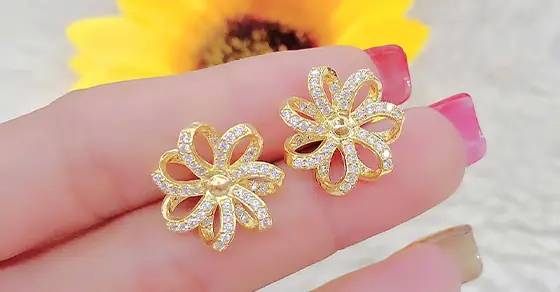 Khám Phá Các Mẫu Bông Tai Vàng 18k Đẹp Sang Trọng Và Bảng Giá Mới Nhất
