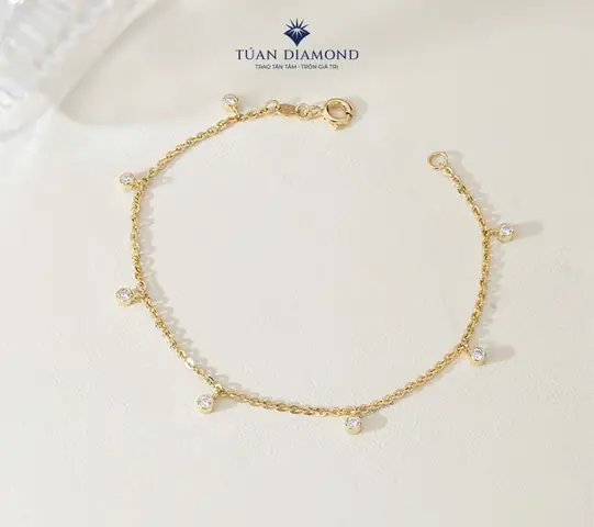 Những Mẫu Lắc Tay Bi Vàng 18k Đẹp Được Ưa Chuộng Cho Phái Nữ Những Mẫu Lắc Tay Bi Vàng 18k Đẹp Được Ưa Chuộng Cho Phái Nữ