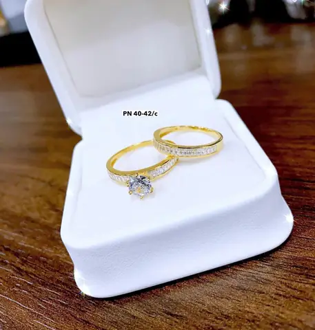 Mẫu Nhẫn Đôi Vàng Tây: 10 Kiểu Đẹp, Giá Tham Khảo Và Cách Chọn Cho Cặp Đôi Mẫu Nhẫn Đôi Vàng Tây: 10 Kiểu Đẹp, Giá Tham Khảo Và Cách Chọn Cho Cặp Đôi