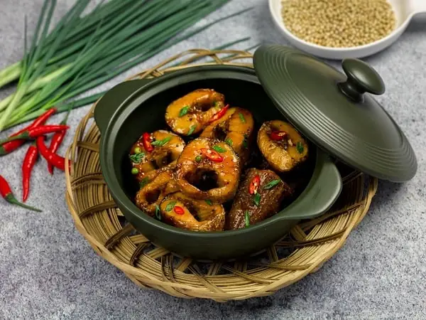 Giải Mã Giấc Mơ Thấy Ăn Cá Kho: Điềm Báo, Ý Nghĩa Và Con Số May Mắn