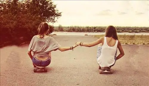 Giải Mã Giấc Mơ Thấy Bạn Thân: Ý Nghĩa, Điềm Báo Lành Dữ Và Con Số May Mắn Giải Mã Giấc Mơ Thấy Bạn Thân: Ý Nghĩa, Điềm Báo Lành Dữ Và Con Số May Mắn