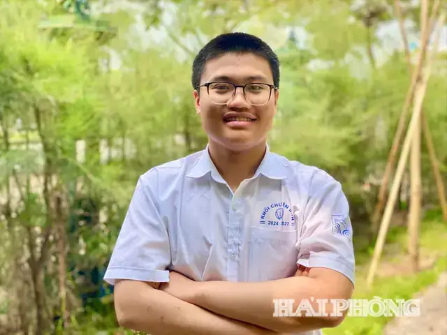 Giải Mã Giấc Mơ Thấy Cây Hồng Sai Quả: Ý Nghĩa Điềm Báo Và Con Số May Mắn Giải Mã Giấc Mơ Thấy Cây Hồng Sai Quả: Ý Nghĩa Điềm Báo Và Con Số May Mắn
