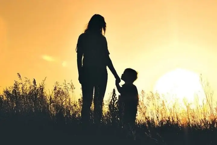Giải Mã Giấc Mơ Thấy Mẹ Đánh Con Gì Và Gợi Ý Con Số May Mắn Theo Từng Trường Hợp