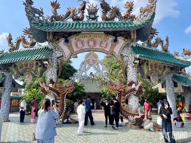 Giải Mã Giấc Mơ Thấy Miếu Nhỏ: Điềm Báo Lành Dữ Và Con Số Liên Quan Giải Mã Giấc Mơ Thấy Miếu Nhỏ: Điềm Báo Lành Dữ Và Con Số Liên Quan