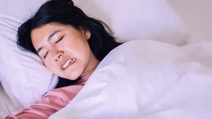 Giải Mã Giấc Mơ Thấy Mình Bị Bệnh Nặng: Ý Nghĩa Điềm Báo Và Con Số Liên Quan