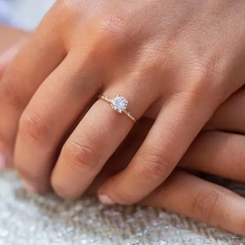 Giải Mã Giấc Mơ Thấy Mình Đeo Nhẫn Kim Cương: Điềm Báo Gì Và Đánh Con Gì? Giải Mã Giấc Mơ Thấy Mình Đeo Nhẫn Kim Cương: Điềm Báo Gì Và Đánh Con Gì?