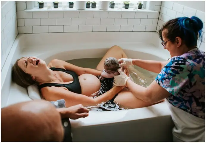 Mơ Thấy Người Khác Sinh Con Gái: Ý Nghĩa, Điềm Báo Và Con Số May Mắn Mơ Thấy Người Khác Sinh Con Gái: Ý Nghĩa, Điềm Báo Và Con Số May Mắn