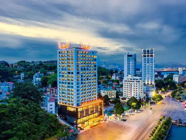 Khám Phá Khách Sạn Mường Thanh 5 Sao Quảng Ninh: Tiêu Chuẩn, Dịch Vụ Và Giá Phòng