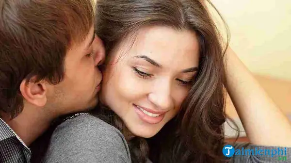 Giải Mã Giấc Mơ Nằm Thấy Đàn Ông Dê Mình: Ý Nghĩa, Điềm Báo & Cách Đọc