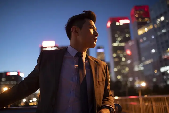 Giải Mã Giấc Mơ Thấy Đàn Ông Lạ: Ý Nghĩa, Điềm Báo Lành/dữ Và Con Số Liên Quan Giải Mã Giấc Mơ Thấy Đàn Ông Lạ: Ý Nghĩa, Điềm Báo Lành/dữ Và Con Số Liên Quan