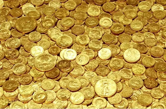 Giải Mã Giấc Mơ Đeo Lắc Tay: Ý Nghĩa Điềm Báo Và Con Số May Mắn Giải Mã Giấc Mơ Đeo Lắc Tay: Ý Nghĩa Điềm Báo Và Con Số May Mắn