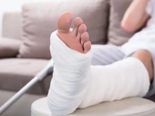 Giải Mã Giấc Mơ Thấy Đôi Chân: Ý Nghĩa Tâm Linh, Điềm Báo Lành Dữ Và Con Số Liên Quan Giải Mã Giấc Mơ Thấy Đôi Chân: Ý Nghĩa Tâm Linh, Điềm Báo Lành Dữ Và Con Số Liên Quan