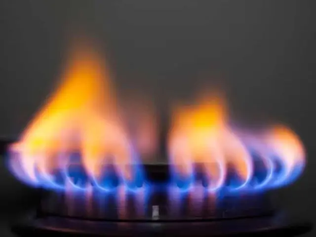 Nằm Mơ Thấy Lửa Bếp Ga Cháy: Ý Nghĩa, Điềm Báo Và Cách Giải Mã