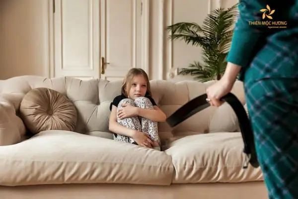 Nằm Mơ Thấy Mẹ Đánh – Con Số Nào Nên Đặt? Giải Mã Chi Tiết Cho Người Mơ