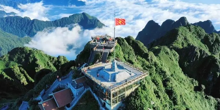 Đỉnh Núi Cao Nhất Việt Nam Là Gì? Khám Phá Fansipan Và Các Ngọn Núi Hàng Đầu