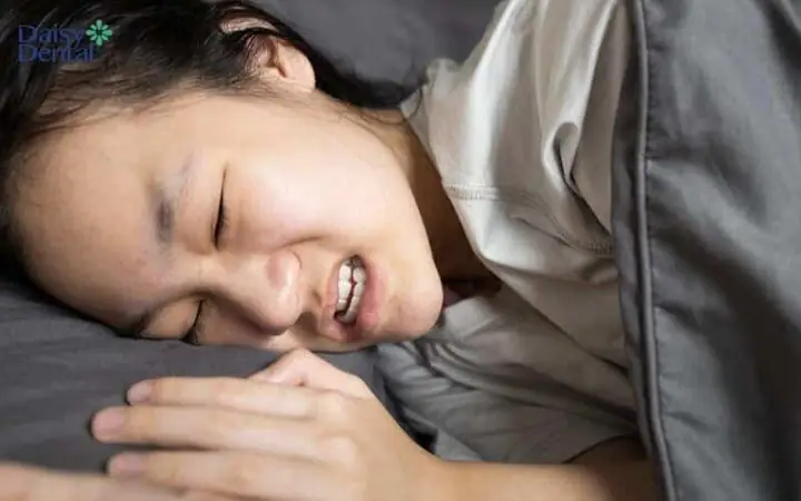 Tướng Số Người Ngủ Nghiến Răng: Sướng Hay Khổ? Giải Mã Ý Nghĩa, Nguyên Nhân & Cách Khắc Phục Tướng Số Người Ngủ Nghiến Răng: Sướng Hay Khổ? Giải Mã Ý Nghĩa, Nguyên Nhân & Cách Khắc Phục