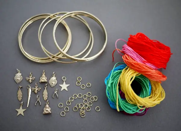 Tổng Hợp Nguyên Liệu Làm Vòng Tay Handmade Cho Người Mới Bắt Đầu Tự Mua Và Tự Làm Tổng Hợp Nguyên Liệu Làm Vòng Tay Handmade Cho Người Mới Bắt Đầu Tự Mua Và Tự Làm