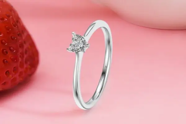 Top 10 Mẫu Nhẫn 1 Hột Đơn Giản 2026: Định Nghĩa, Cách Chọn Và Bảo Quản Cho Người Yêu