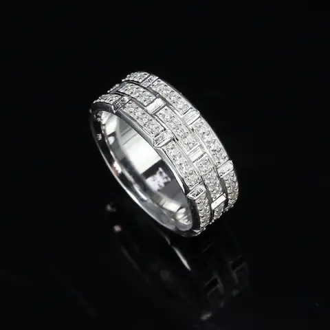 Nhẫn Bạc Đeo Ngón Trỏ: Ý Nghĩa, Phong Cách Và Cách Chọn Cho Phụ Nữ Nhẫn Bạc Đeo Ngón Trỏ: Ý Nghĩa, Phong Cách Và Cách Chọn Cho Phụ Nữ