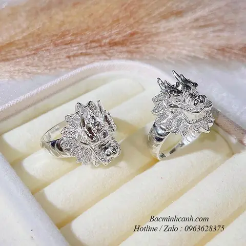 Nhẫn Bạc Nam Hình Rồng: Hướng Dẫn Chọn Mẫu, Chất Liệu, Phong Cách Và Địa Chỉ Mua Uy Tín Nhẫn Bạc Nam Hình Rồng: Hướng Dẫn Chọn Mẫu, Chất Liệu, Phong Cách Và Địa Chỉ Mua Uy Tín