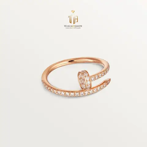 Nhẫn Cartier Nam Chính Hãng: Giá, Mua Ở Đâu & Cách Kiểm Định Độ Xác Thực Nhẫn Cartier Nam Chính Hãng: Giá, Mua Ở Đâu & Cách Kiểm Định Độ Xác Thực