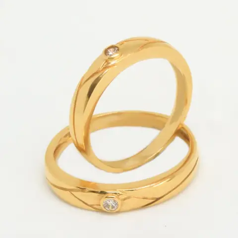 Nhẫn Cưới Bằng Vàng Ta: Ý Nghĩa, Cách Chọn Và So Sánh Với Vàng Tây Nhẫn Cưới Bằng Vàng Ta: Ý Nghĩa, Cách Chọn Và So Sánh Với Vàng Tây